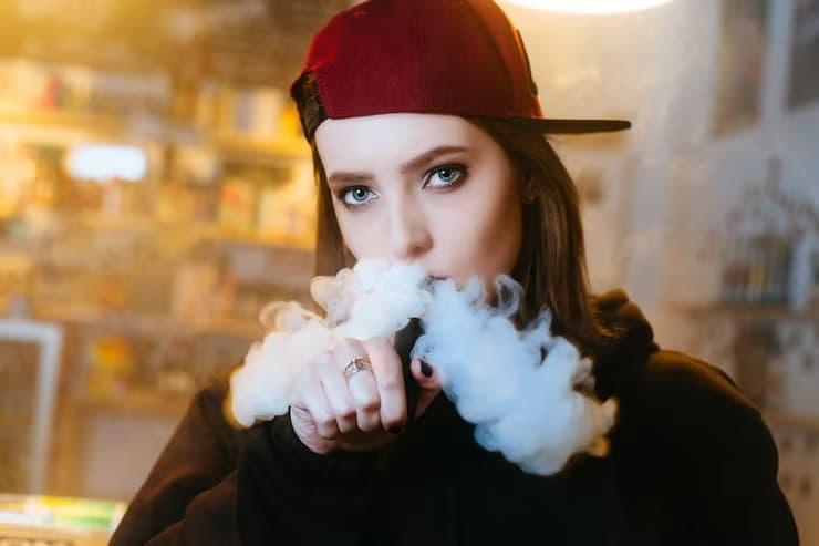 Kick the Habit with Ease: How to Quit Smoking Using Electronic Cigarettes
