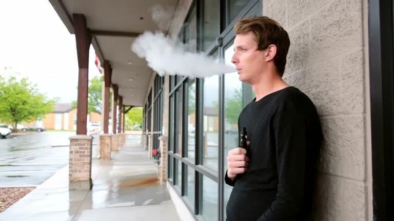 Disposable vapes market guide 2025 and smart tips to choose the best electronic cigarette maker