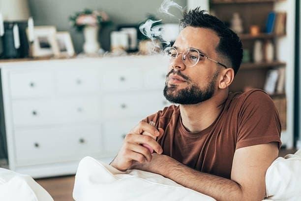 Disposable vapes fueling a new era of 21 century smoking trends from youth uptake to policy responses