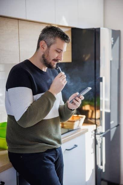 Exploring truc tiep da ga thomo amid rising concerns about electronic cigarette is good or bad in public health debates