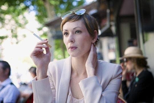 Vape Safety Guide - side effects of using e cigarettes explained and why Vape users should pay attention