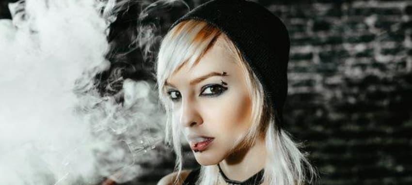 Why đá gà trực tiếp bình luận viên hôm nay is trending and how the electronic cigarette ban in india could reshape live sports audiences