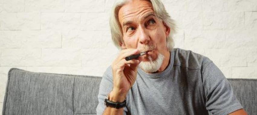 e-cigaretta travel tips - e-cigarettes carry on baggage rules and safety advice