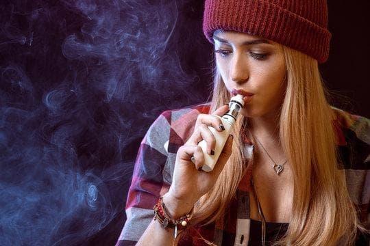 Insider Tips for xem bong truc tiep Live Coverage and Choosing the Perfect single use e cigarettes for Travel