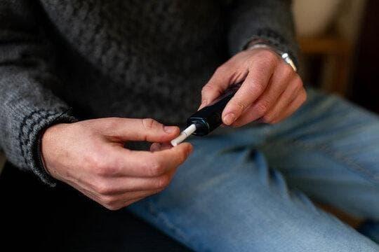 IBVAPE E-Cigi buying guide 2025 and navigating the e cigarette ban australia for vapers and retailers