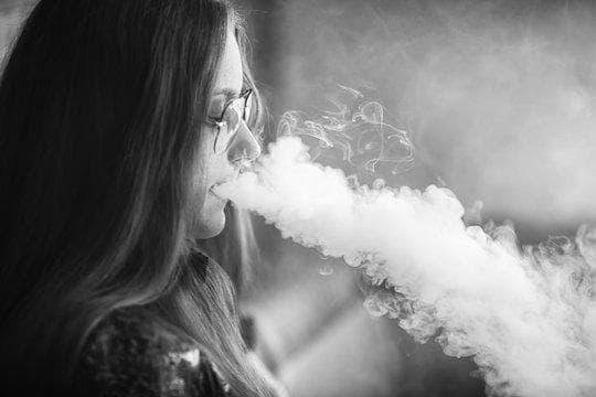 e-smoke guide where can i get e cigarettes locally and how to choose the best vape starter kit